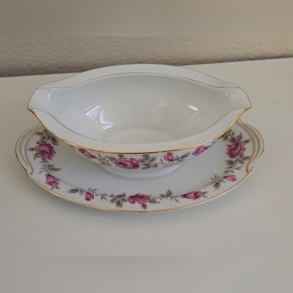nippon toki kaisha Other - Vintage Noritake Rosewood Gravy Boat with Attached Underplate Japan